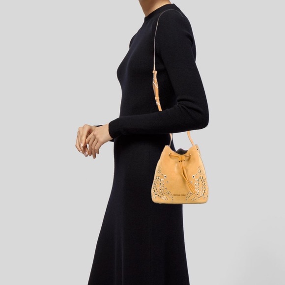 Michael Kors BRAND NEW Crossbody Bucket Bag MIC234204 - Picture 5 of 6